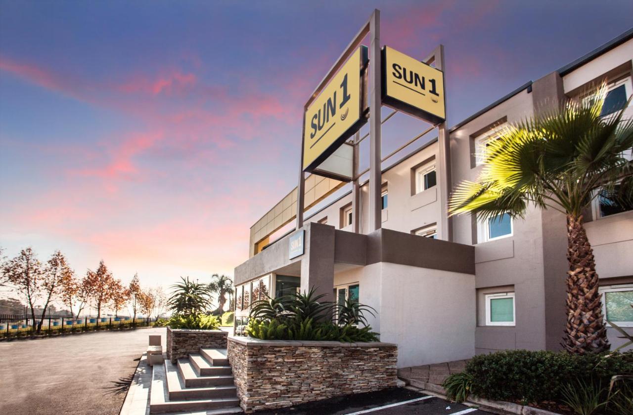Ecomotel Grayston Previously Known As Sun1 Wynberg Johannesburgo Exterior foto